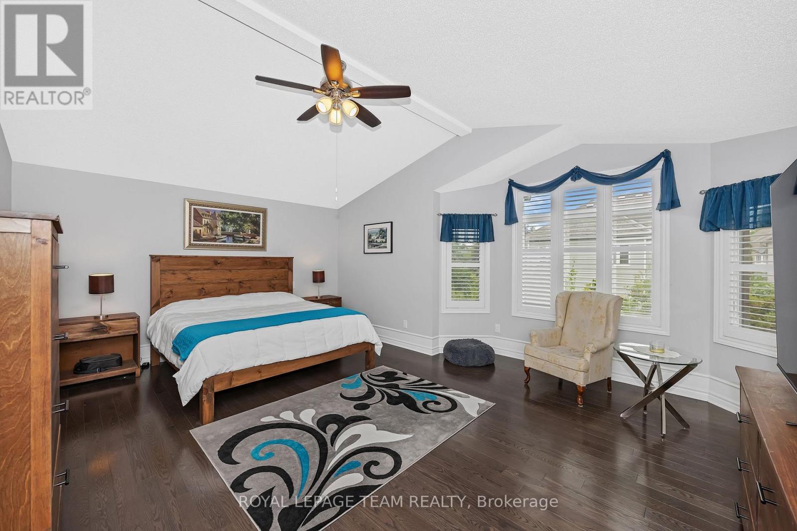 51 Bridle Crest Court, Ottawa, ON - Indoor Photo Showing Bedroom