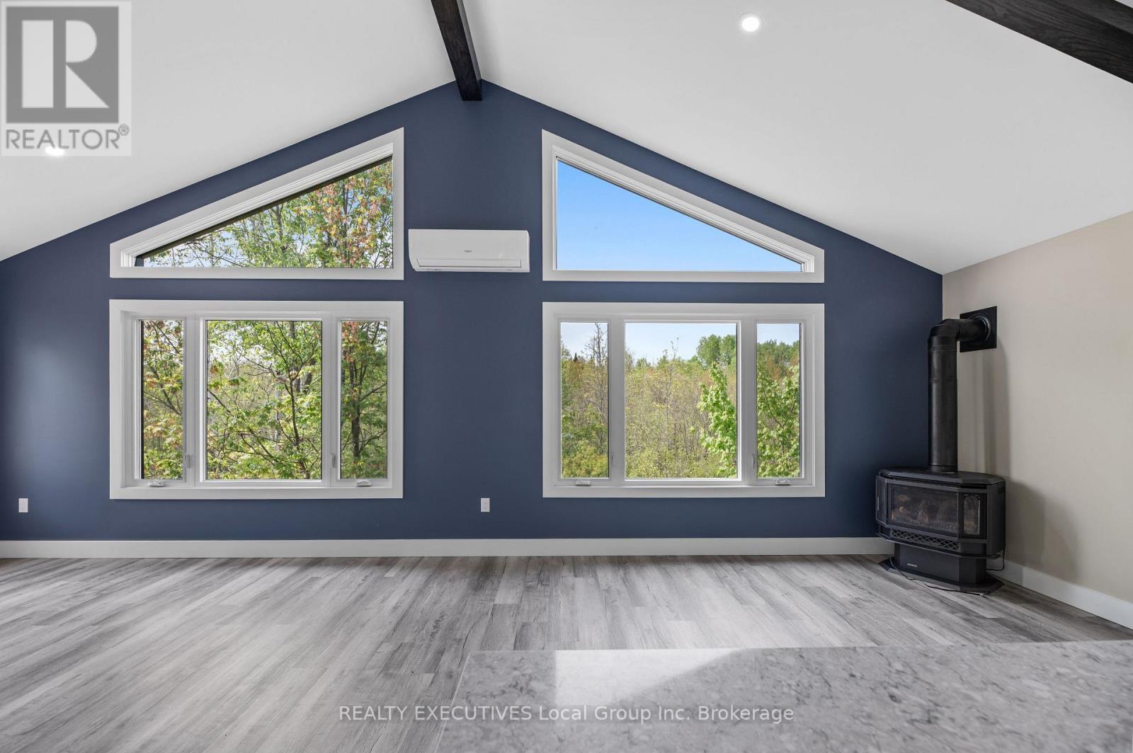 1276 Hart Road, Callander, ON - Indoor Photo Showing Other Room