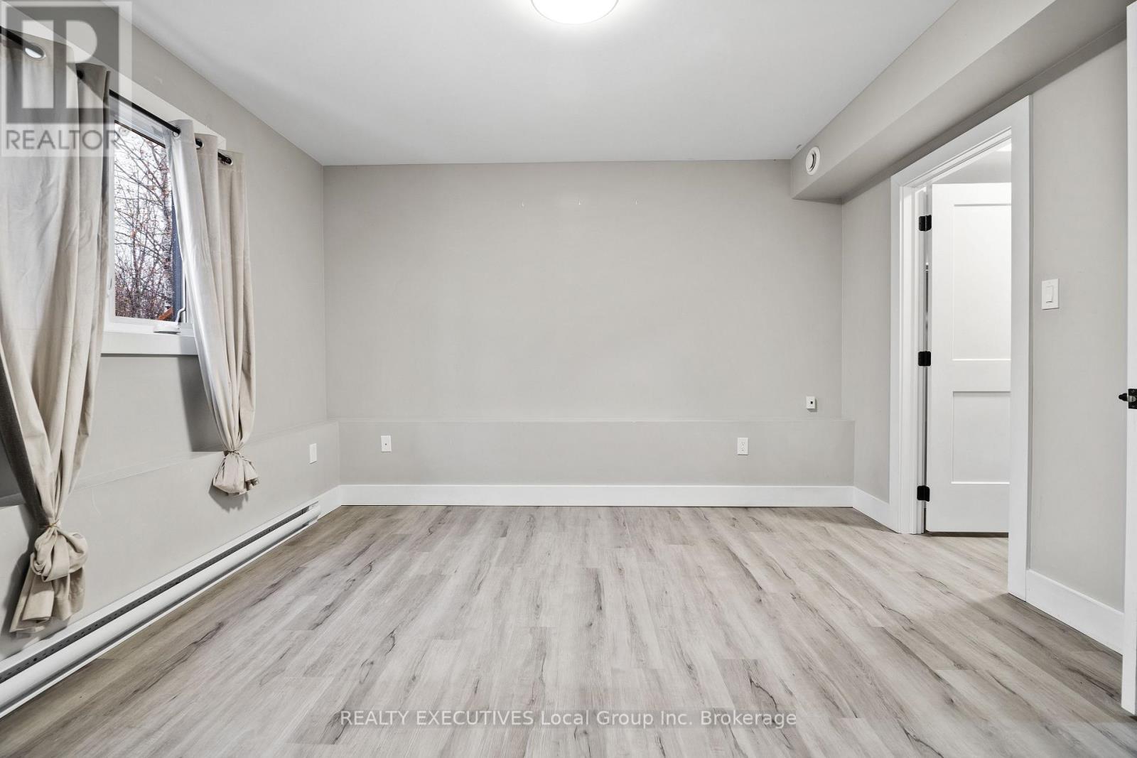 1276 Hart Road, Callander, ON - Indoor Photo Showing Other Room