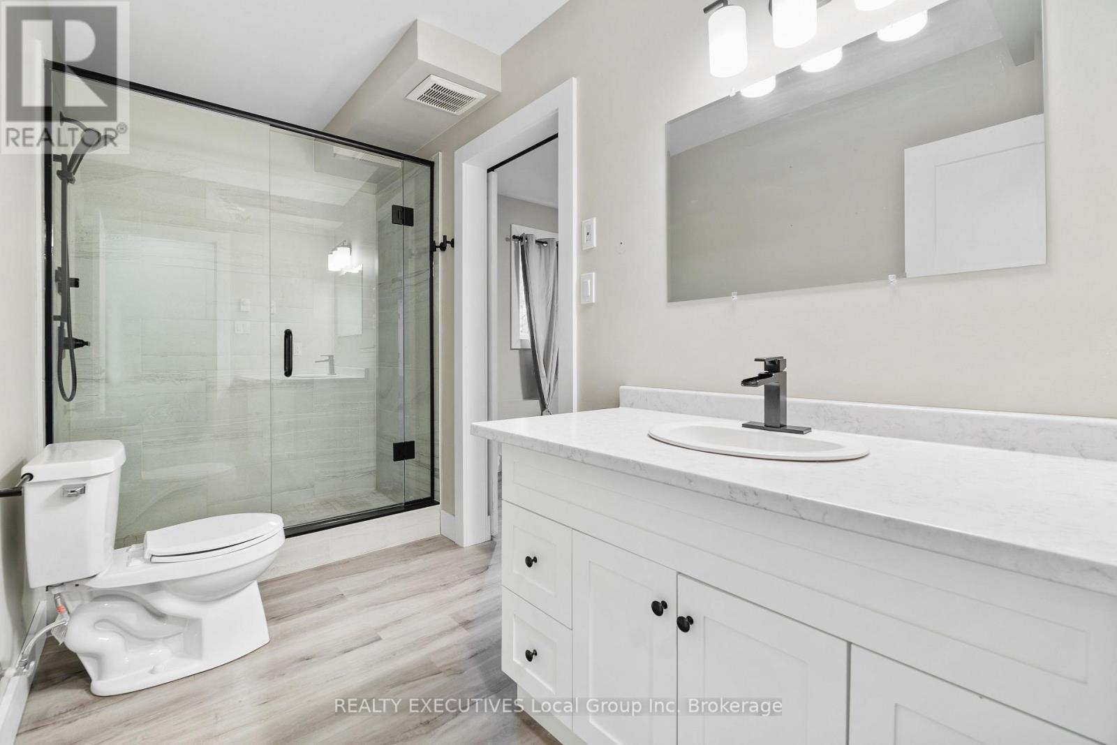 1276 Hart Road, Callander, ON - Indoor Photo Showing Bathroom