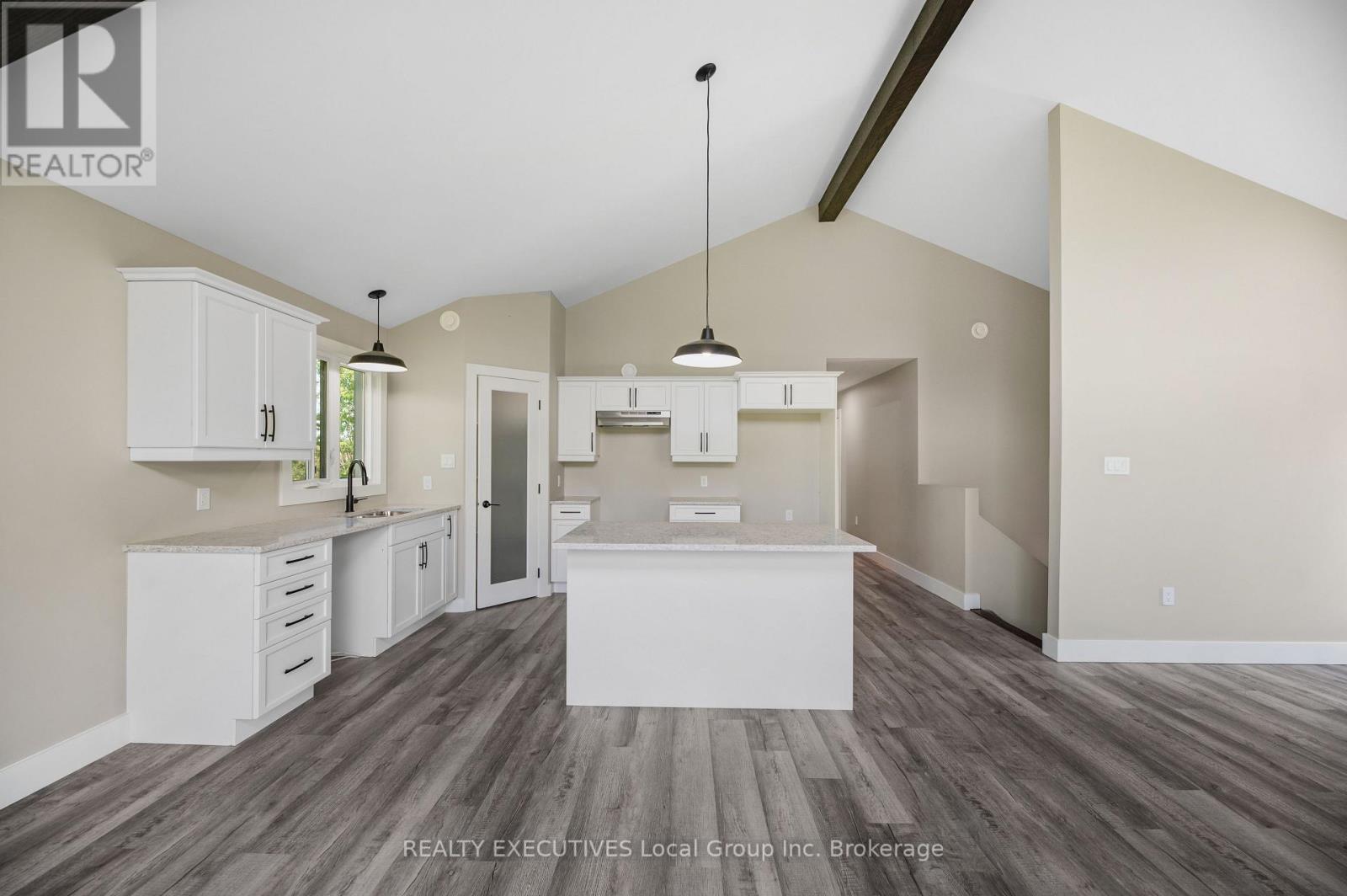 1276 Hart Road, Callander, ON - Indoor Photo Showing Kitchen