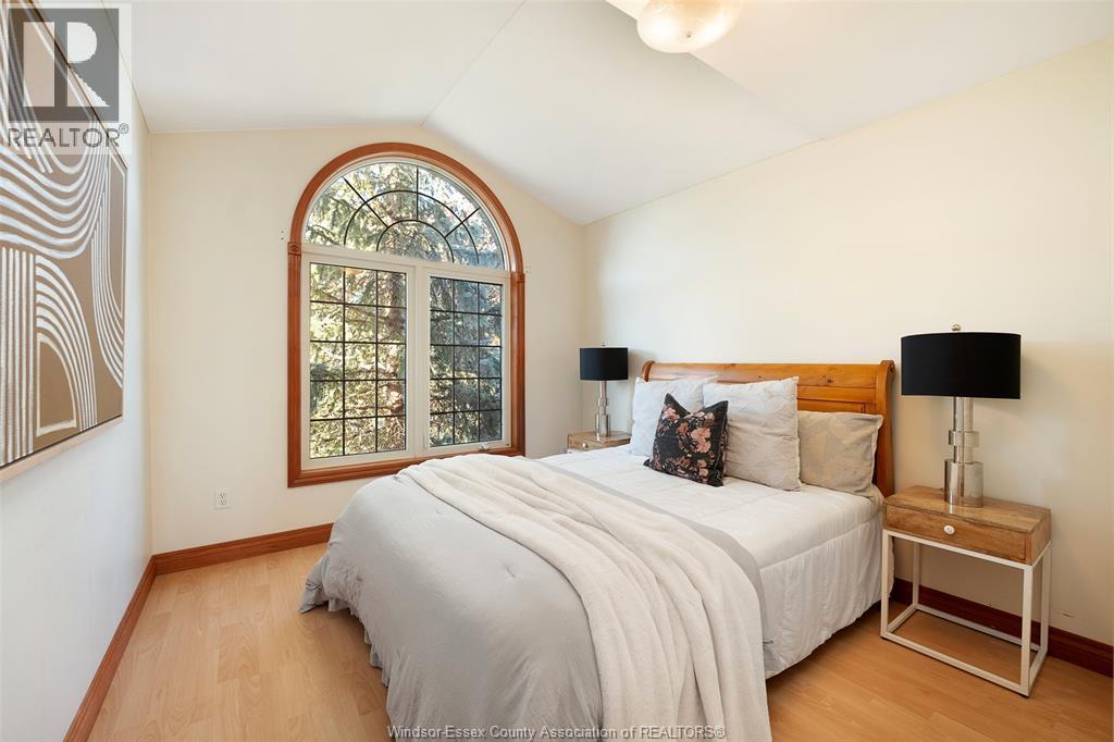 11363 Amalfi, Windsor, ON - Indoor Photo Showing Bedroom