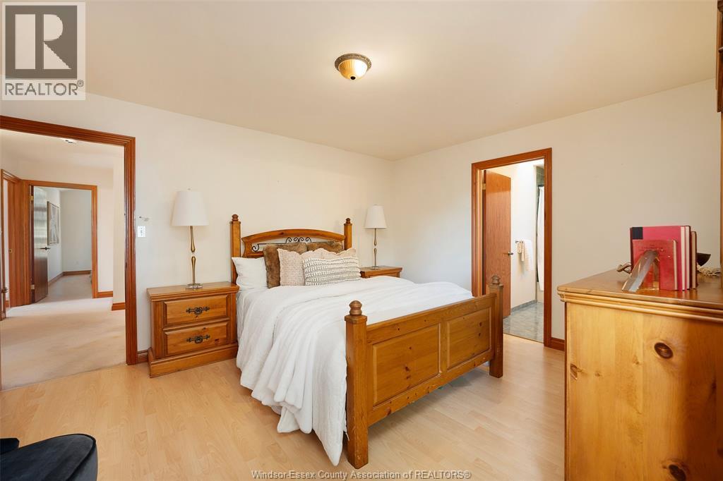 11363 Amalfi, Windsor, ON - Indoor Photo Showing Bedroom