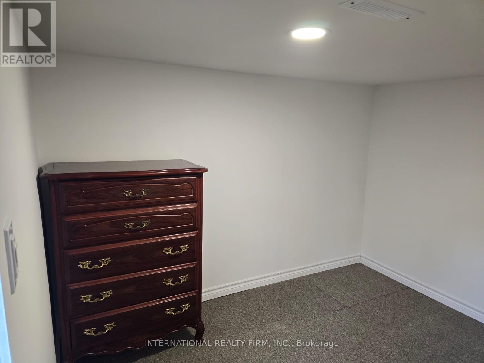 Basement 3rd Bedroom - 731 Knox Avenue, Hamilton, ON - Indoor Photo Showing Other Room