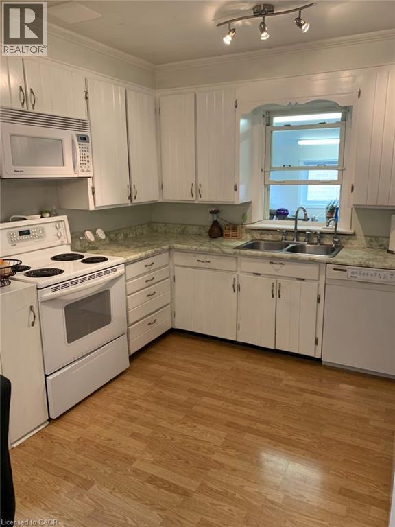 317 Bedford Road, Kitchener, ON - Indoor Photo Showing Kitchen With Double Sink