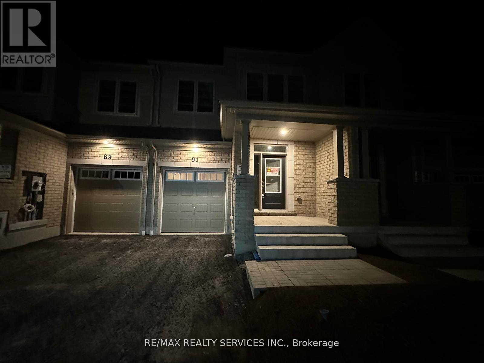 93 Air Dancer Crescent, Oshawa, ON - Outdoor