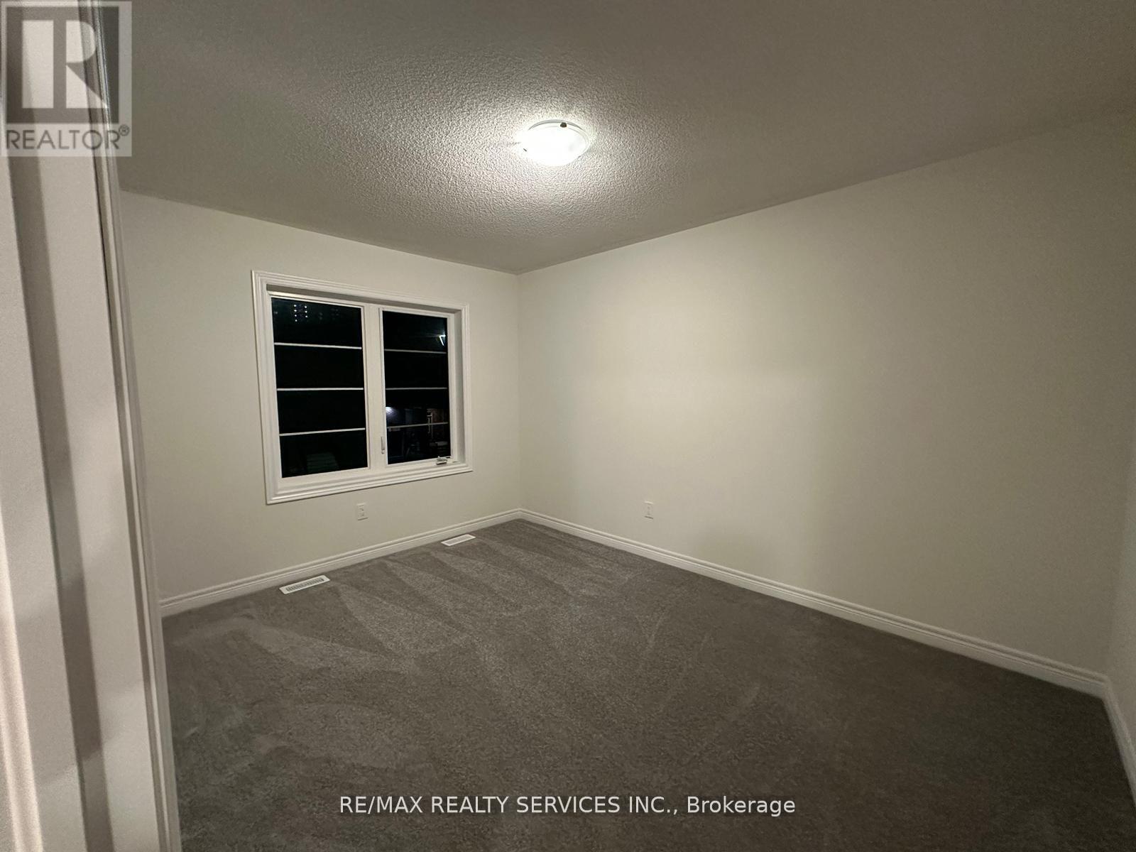 93 Air Dancer Crescent, Oshawa, ON - Indoor Photo Showing Other Room