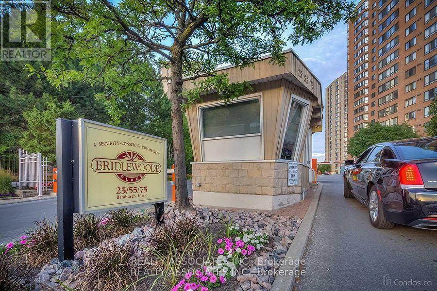 1613 - 55 Bamburgh Circle, Toronto, ON - Outdoor