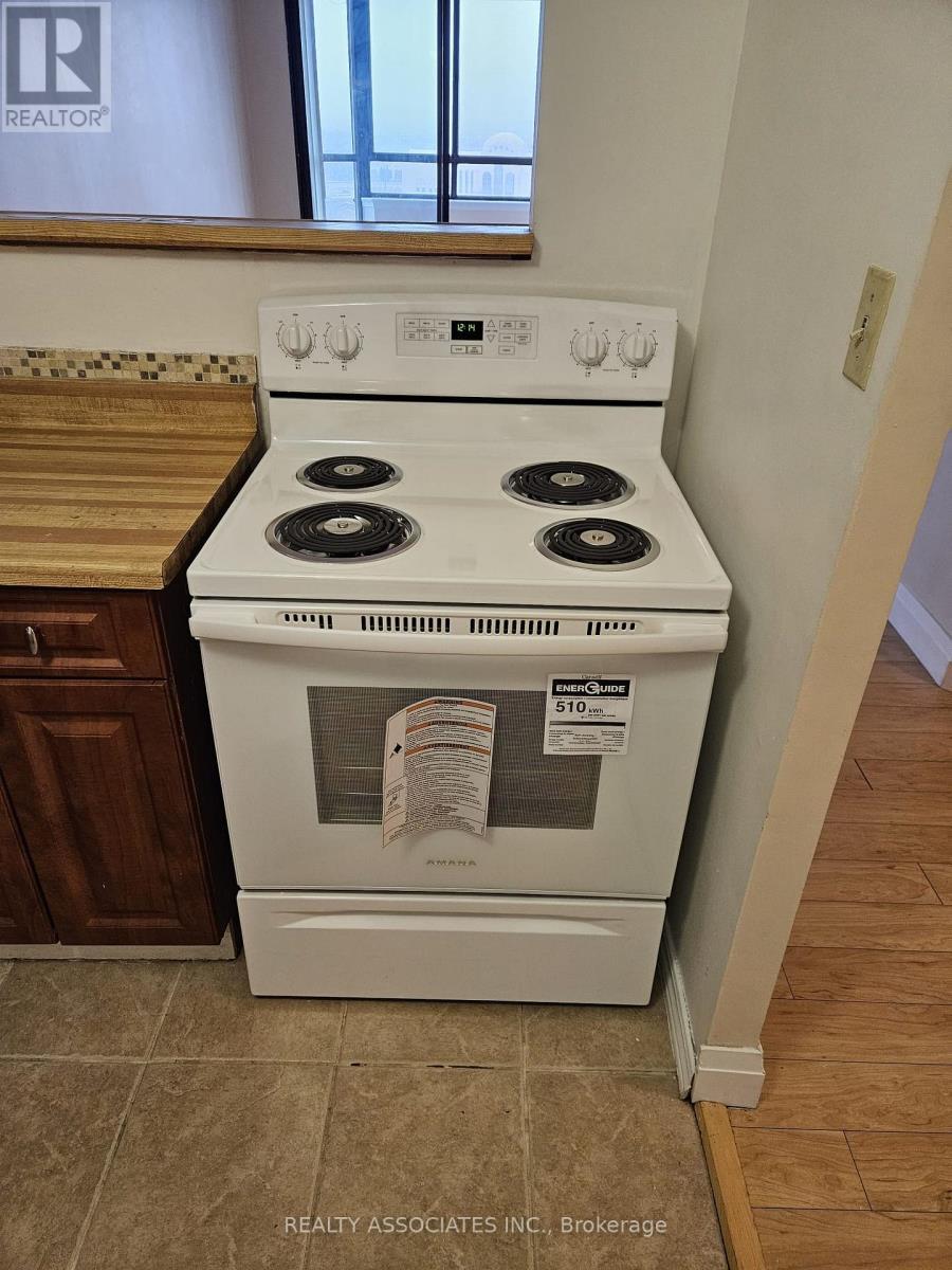 1613 - 55 Bamburgh Circle, Toronto, ON - Indoor Photo Showing Kitchen