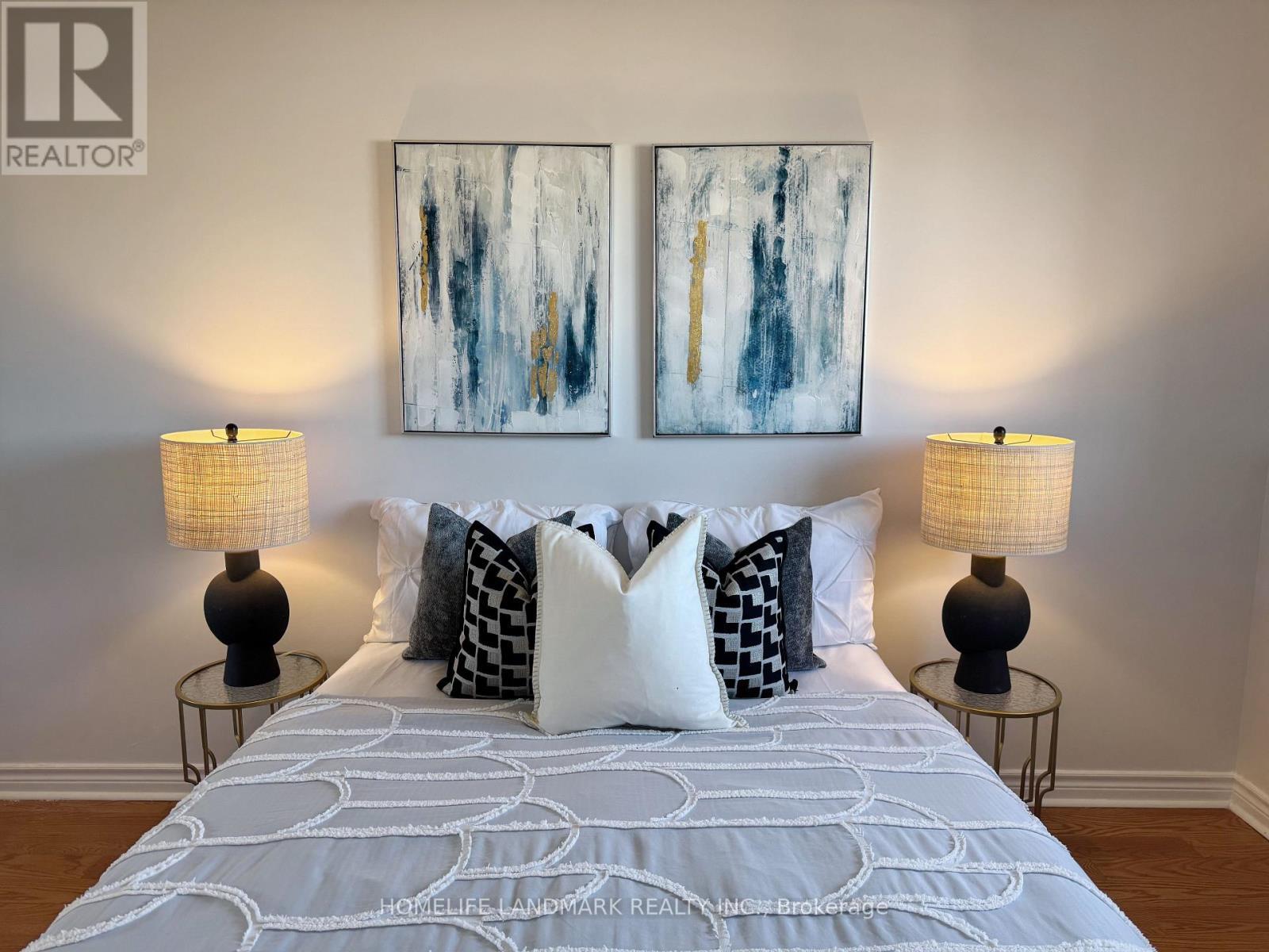 5159 Sunray Drive, Mississauga, ON - Indoor Photo Showing Bedroom