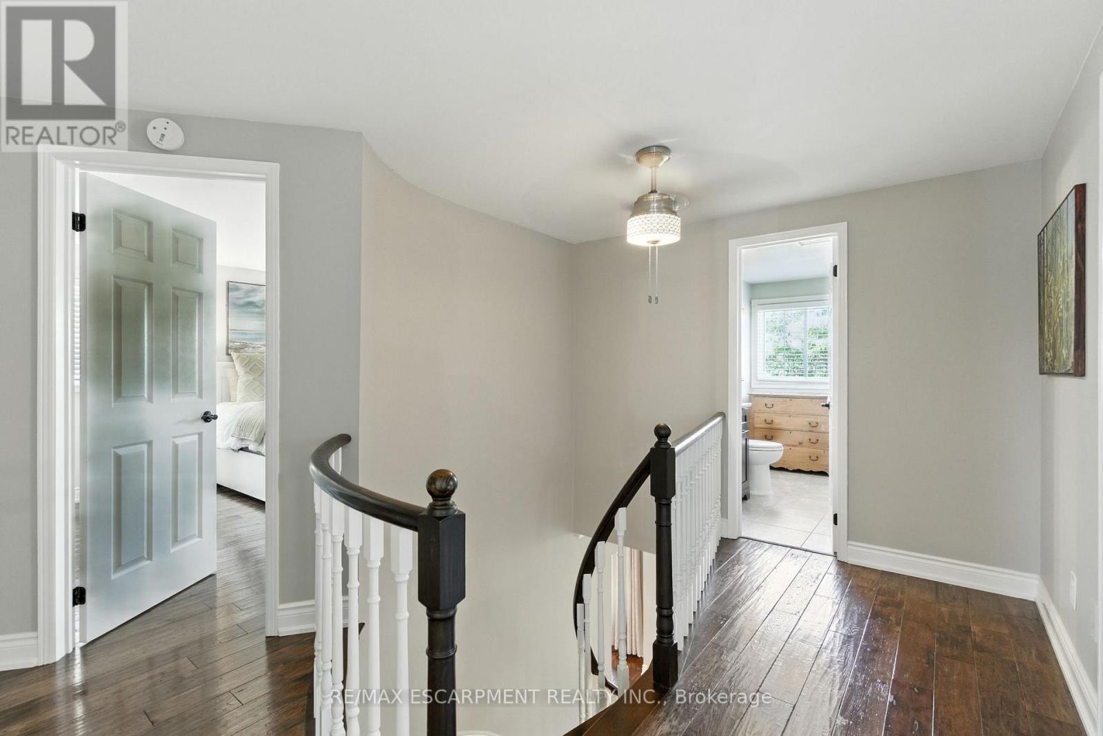 2041 Quail Valley Drive, Burlington, ON - Indoor Photo Showing Other Room