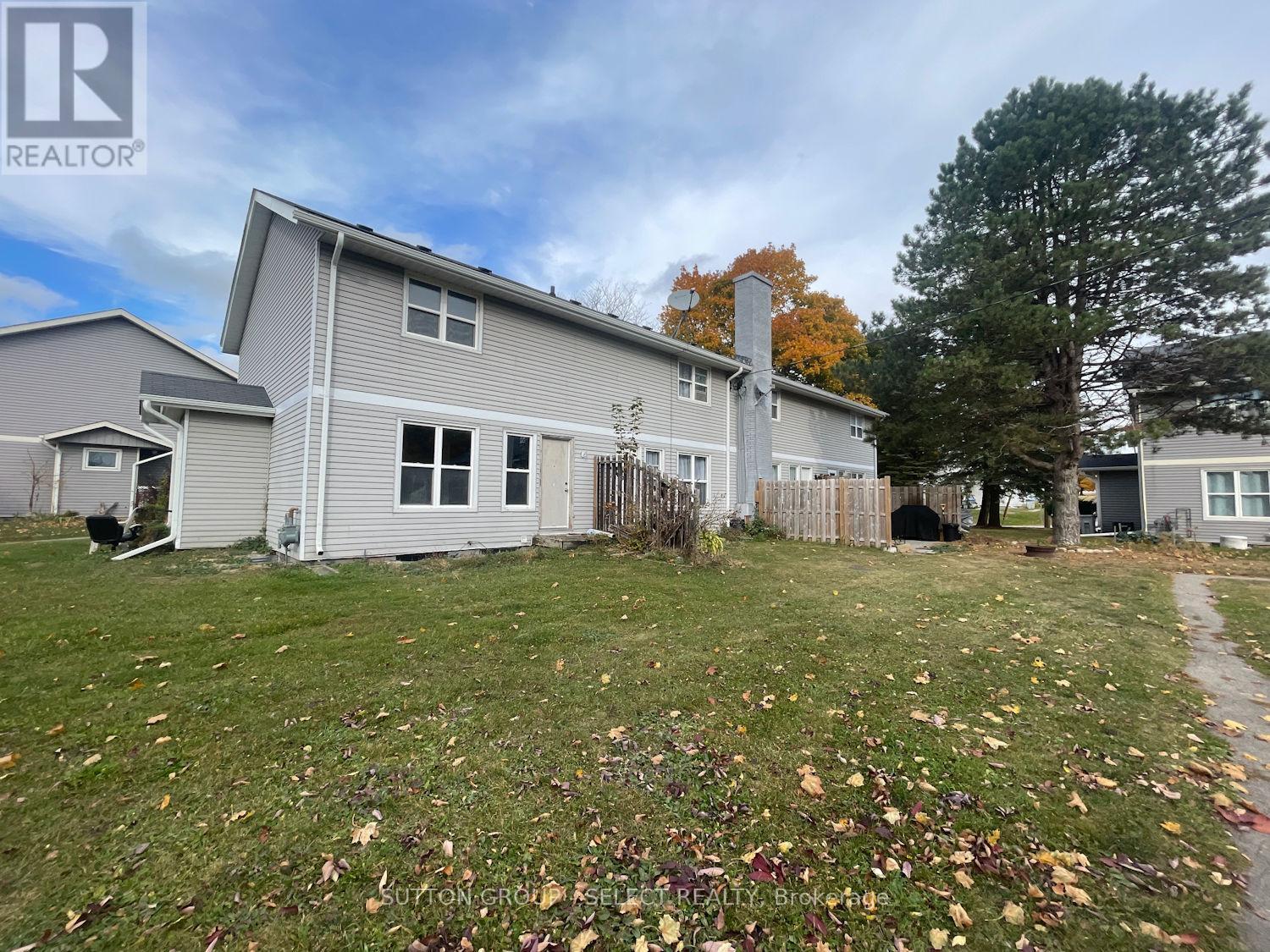 14 St Charles Street, Huron East (Vanastra), ON - Outdoor