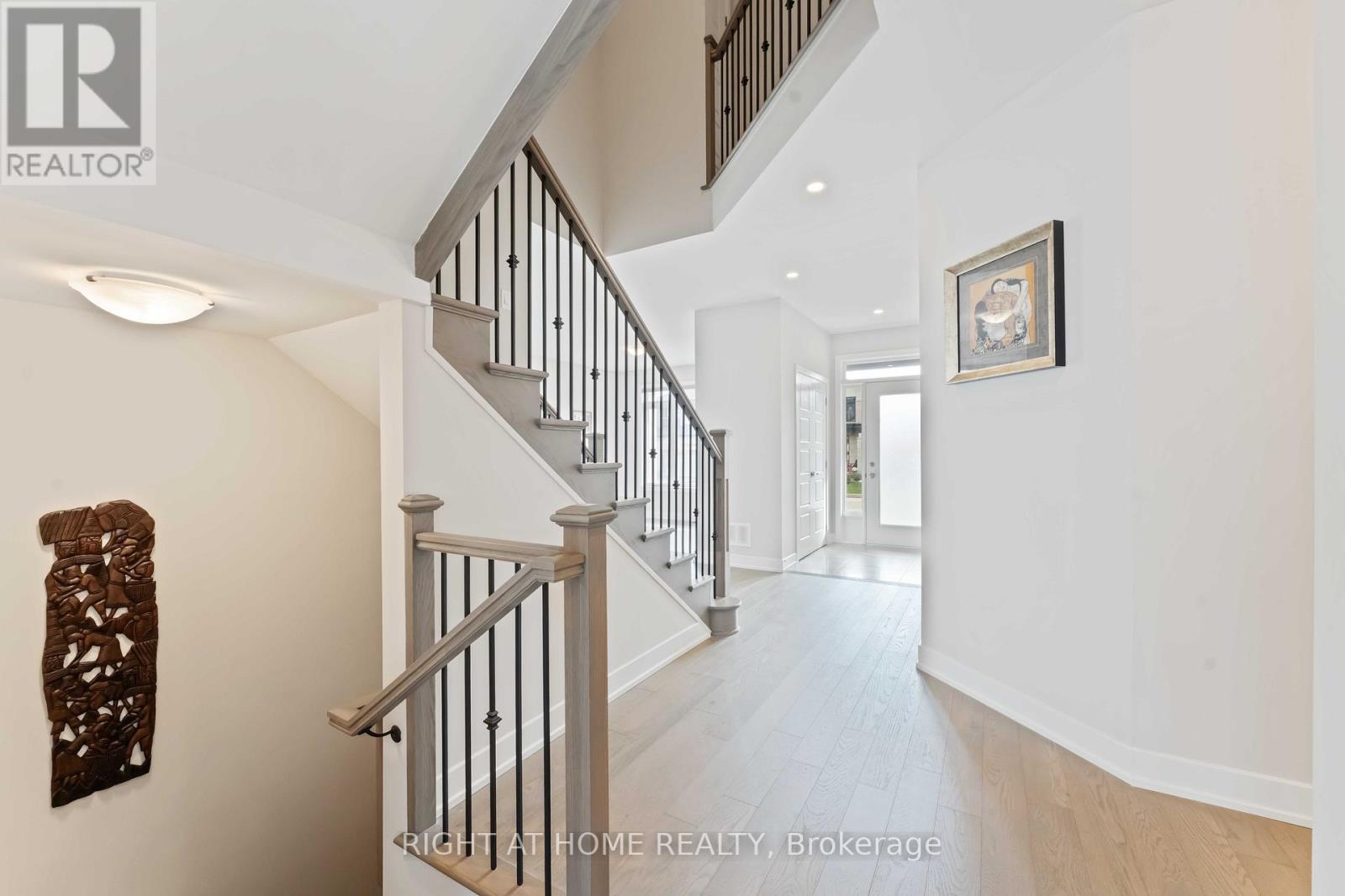 203 Osterley Way, Ottawa, ON - Indoor Photo Showing Other Room