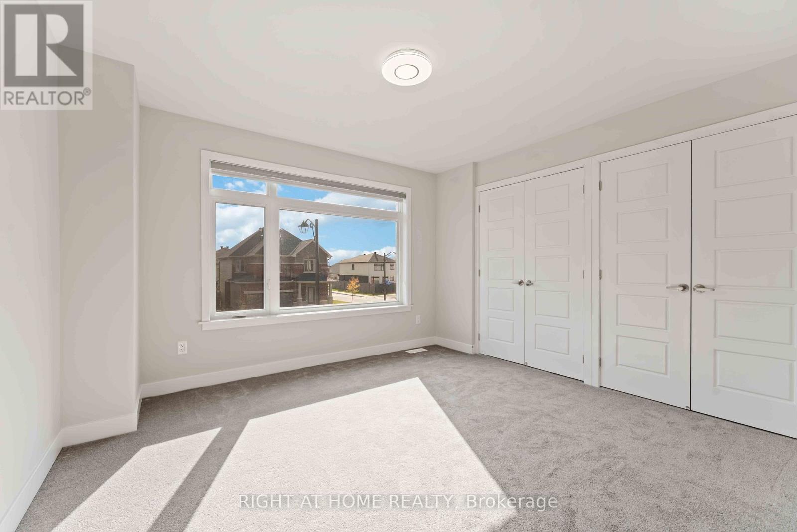 203 Osterley Way, Ottawa, ON - Indoor Photo Showing Other Room