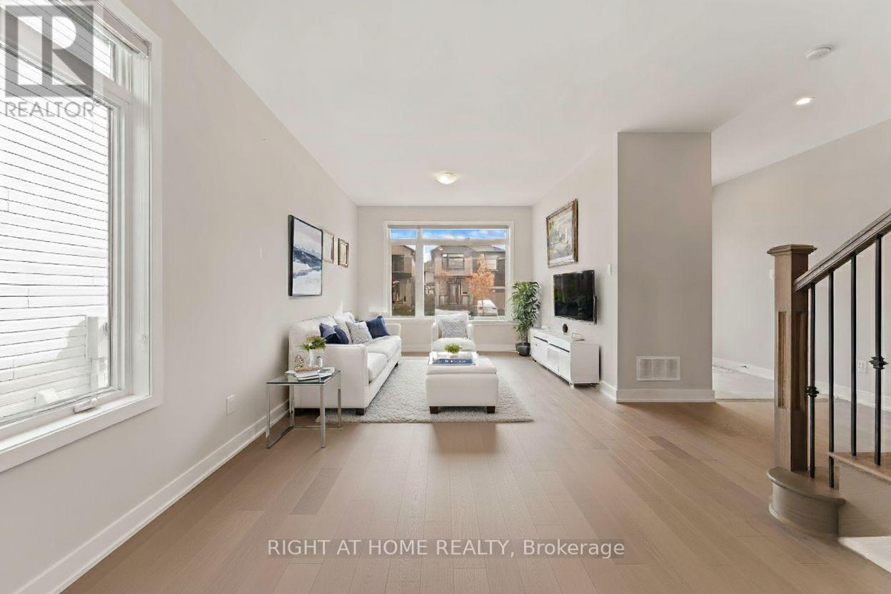 203 Osterley Way, Ottawa, ON - Indoor