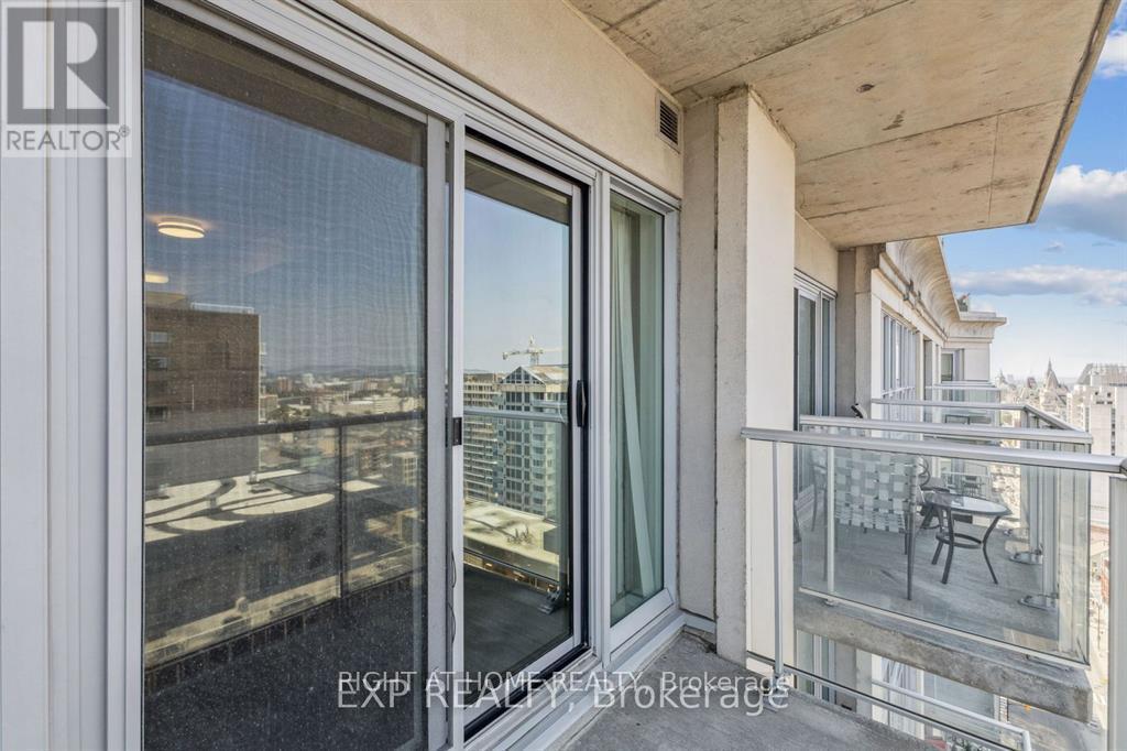 2604 - 242 Rideau Street, Ottawa, ON - Outdoor With Exterior