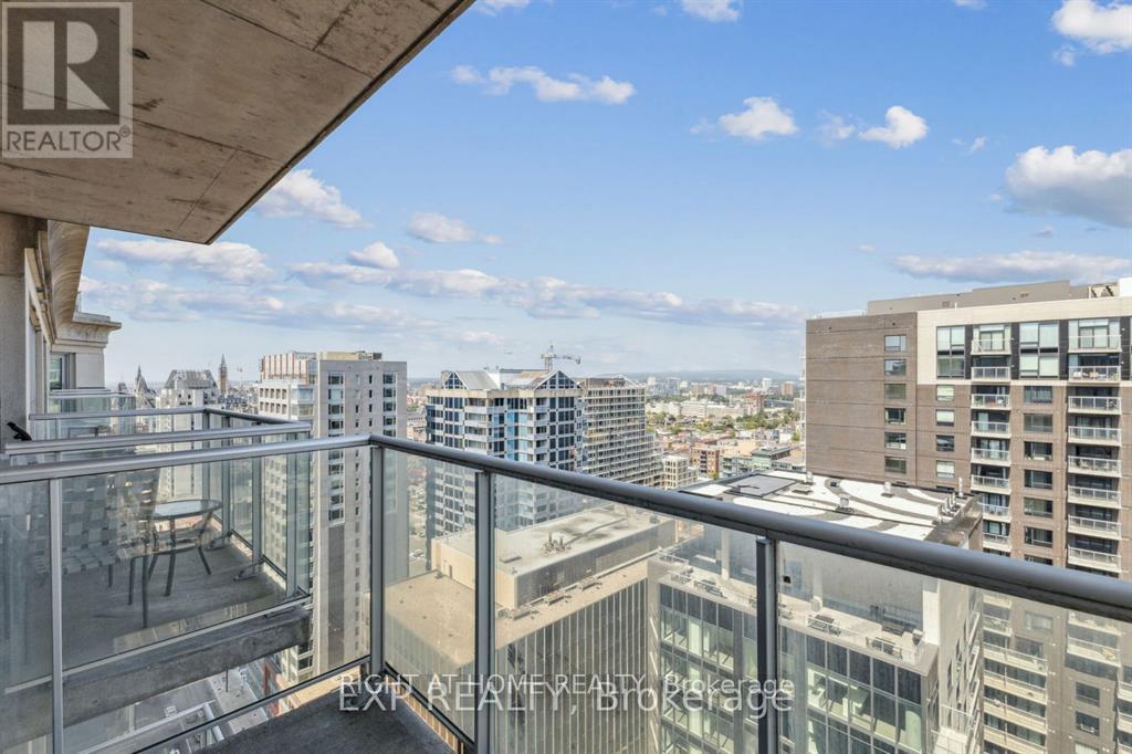 2604 - 242 Rideau Street, Ottawa, ON - Outdoor With View