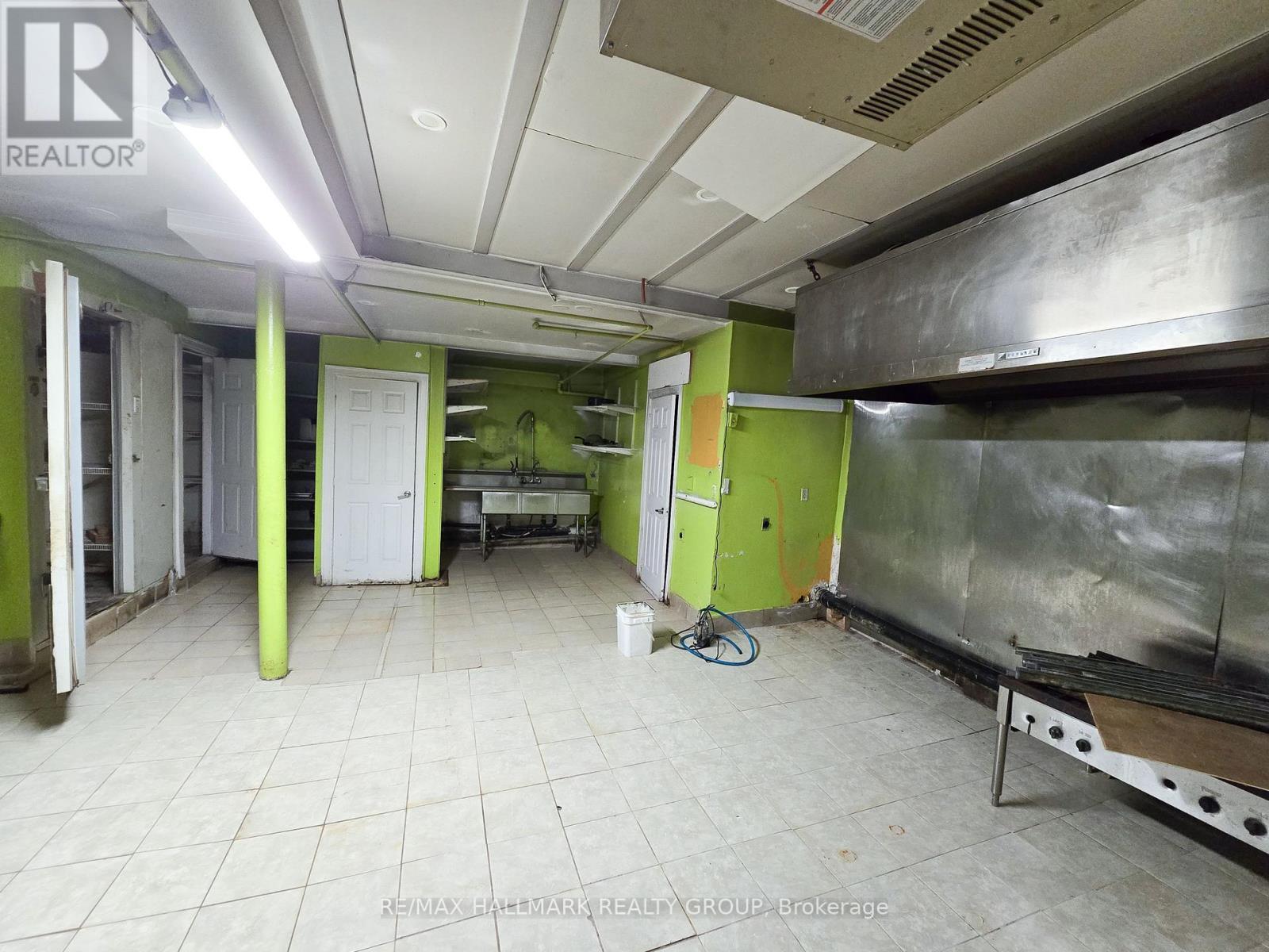 48 Nelson Street, Ottawa, ON