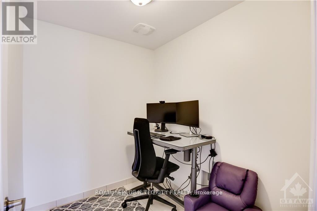 307 Meadowbreeze Drive, Ottawa, ON - Indoor Photo Showing Office