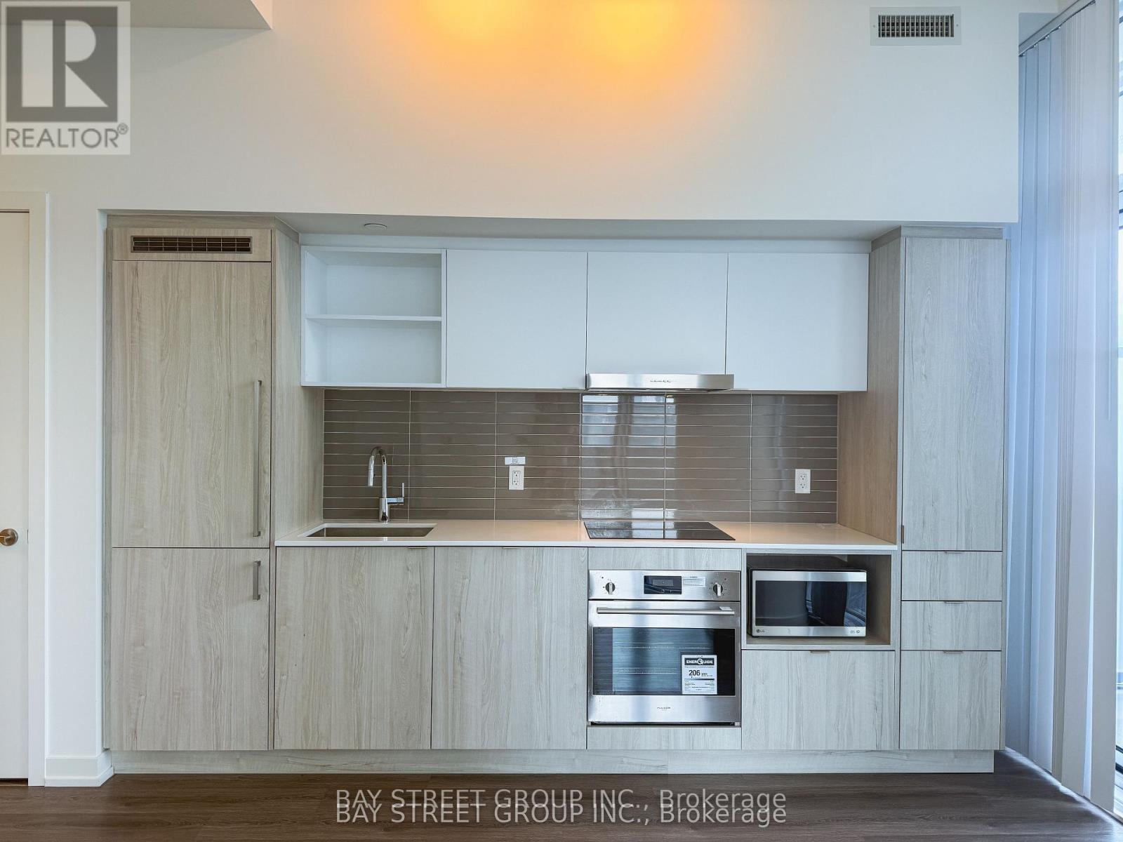4909 - 138 Downes Street, Toronto, ON - Indoor Photo Showing Kitchen