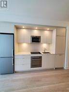 218 - 30 INN ON THE PARK DRIVE Toronto, ON M3C 0P7