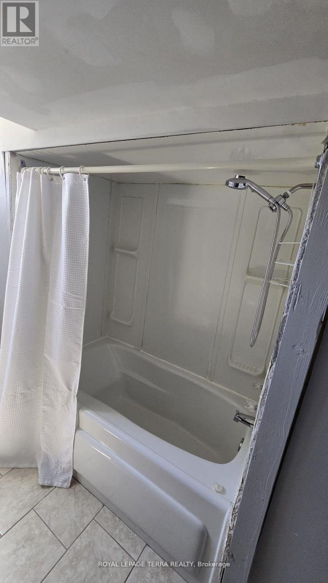 779 Whitman Crescent, Oshawa, ON - Indoor Photo Showing Bathroom