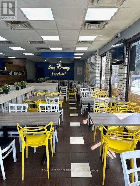 2947 A Bloor Street W, Toronto, ON