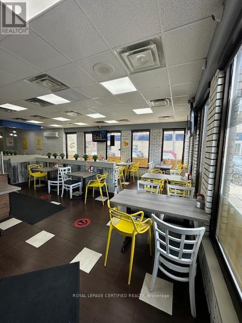 2947 A Bloor Street W, Toronto, ON