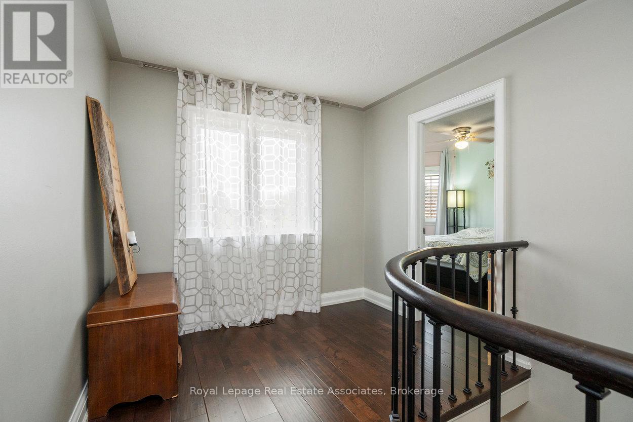 11 Craig Crescent, Halton Hills, ON - Indoor Photo Showing Other Room