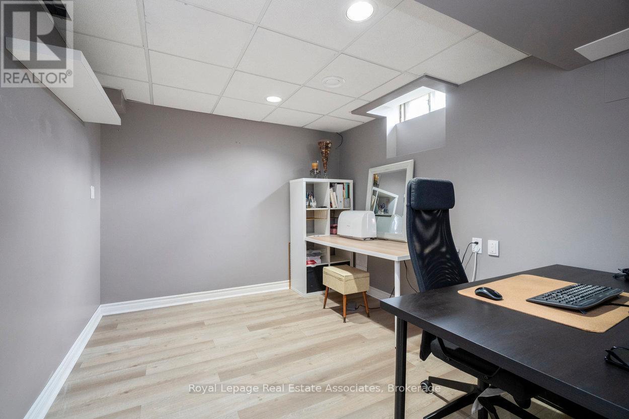 11 Craig Crescent, Halton Hills, ON - Indoor Photo Showing Office