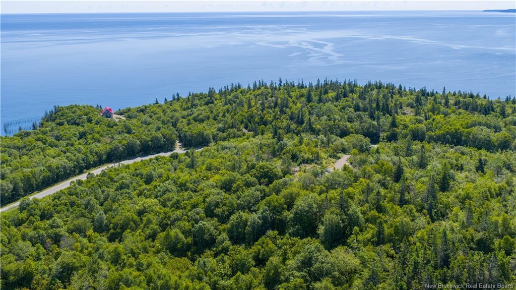 643 Fundy Dr, Wilsons Beach, NB