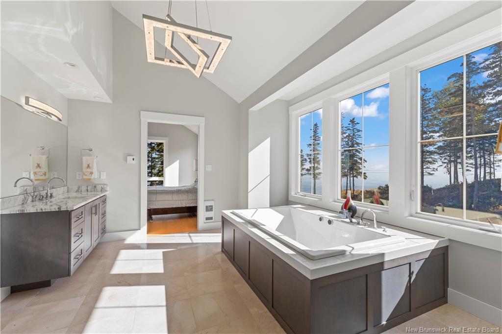 868 Fundy Dr, Wilsons Beach, NB