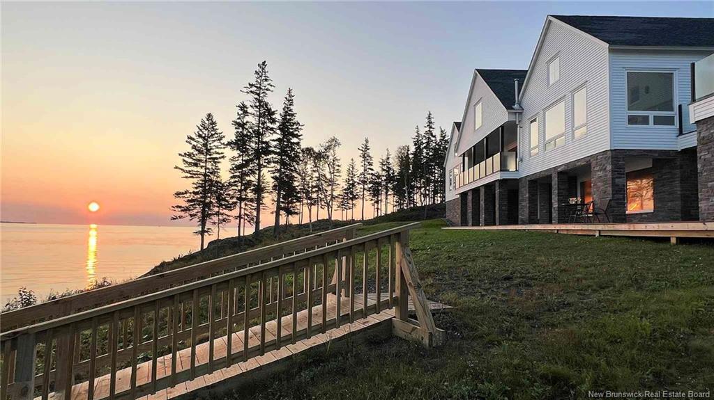 868 Fundy Dr, Wilsons Beach, NB