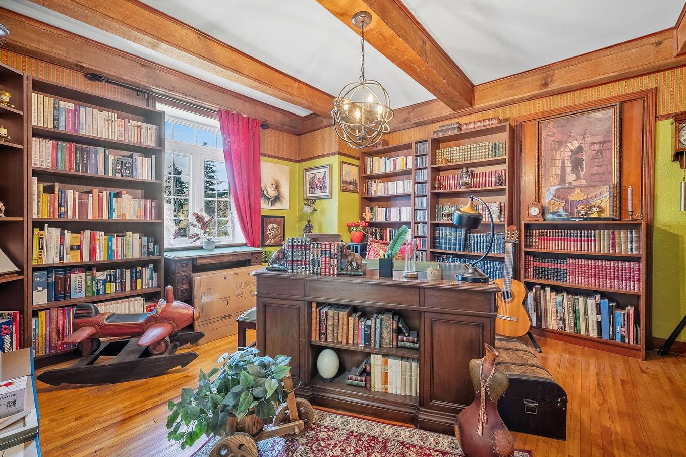 Den - 156 - 156A Boul. Ste-Rose, Laval (Sainte-Rose), QC - Indoor Photo Showing Office