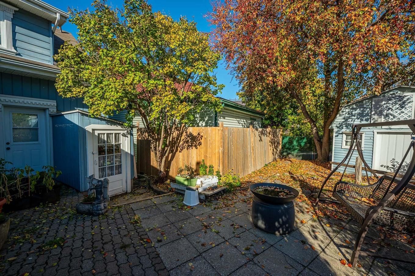 Backyard - 156 - 156A Boul. Ste-Rose, Laval (Sainte-Rose), QC - Outdoor