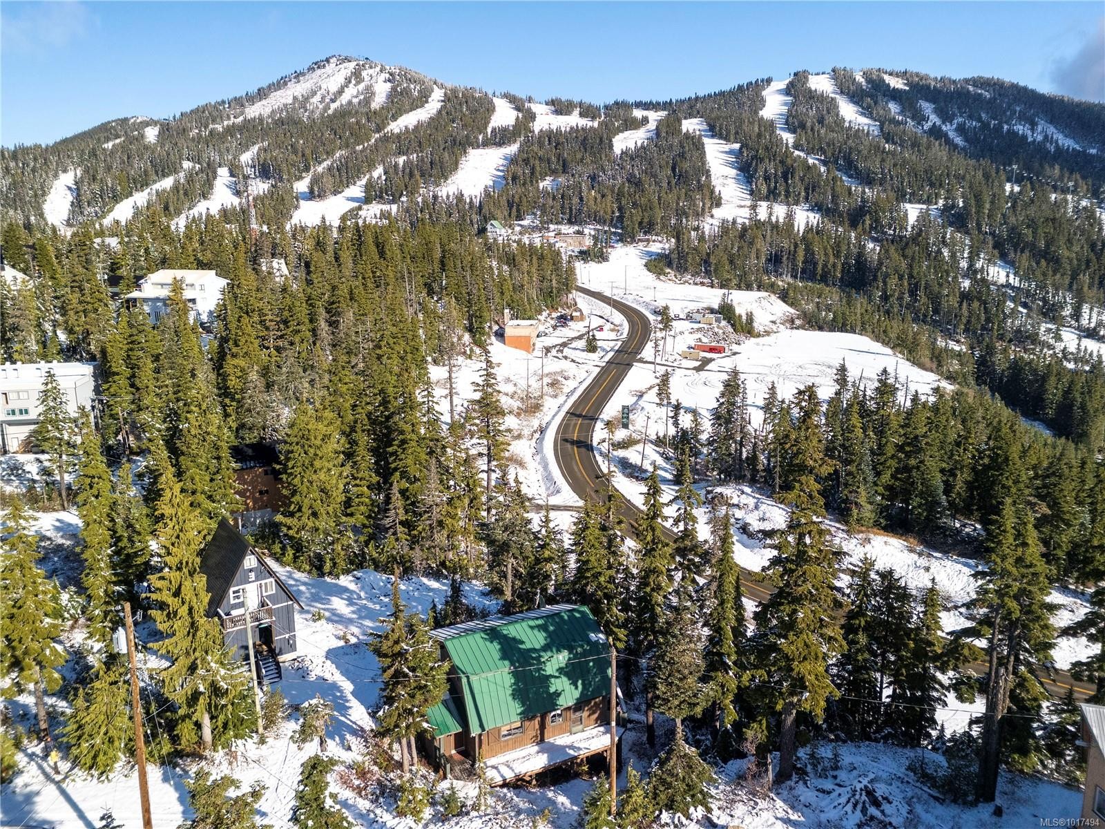 706 Glacier View Close, Courtenay, BC