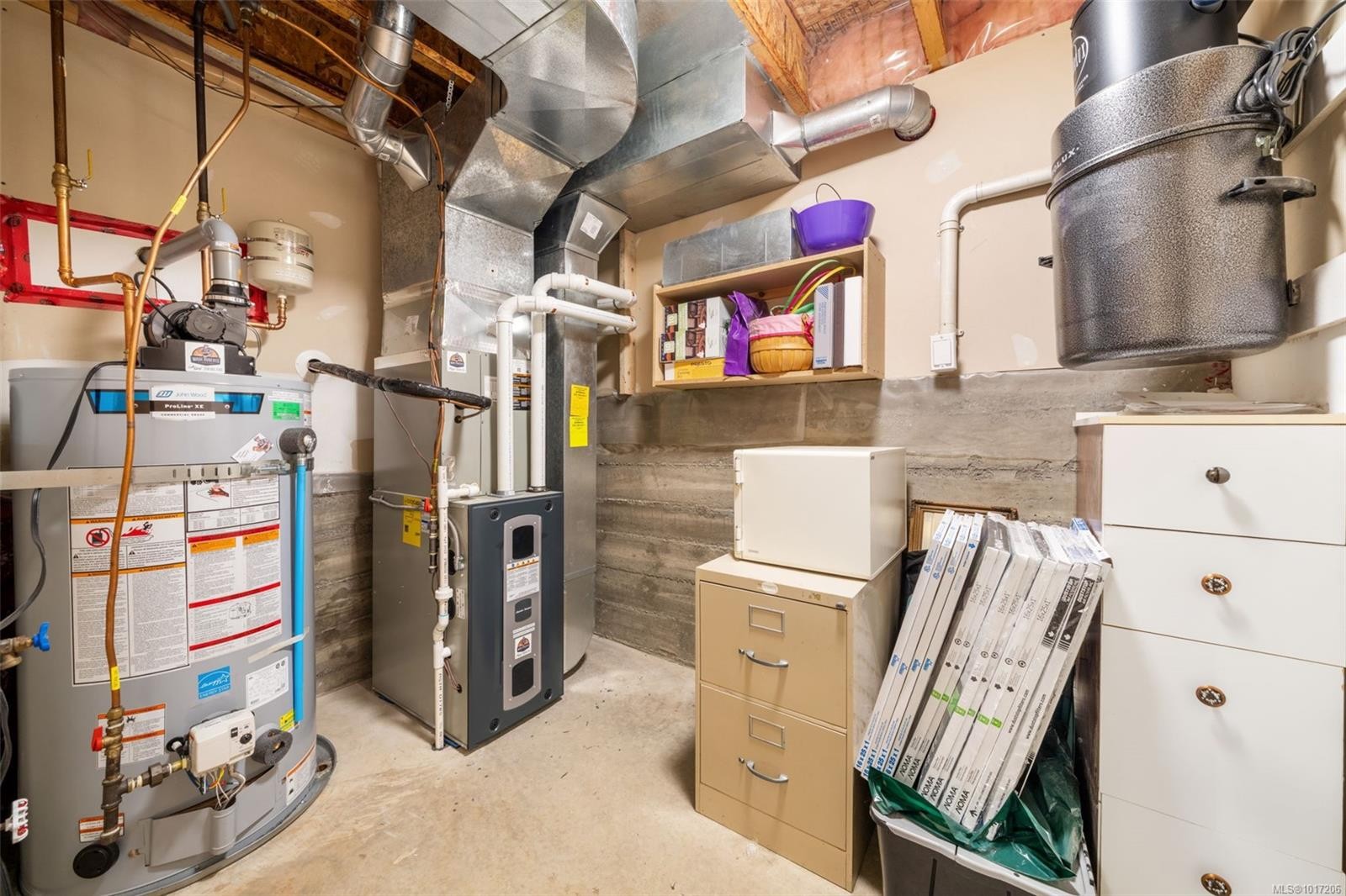 1193 Garden Gate Dr, Central Saanich, BC