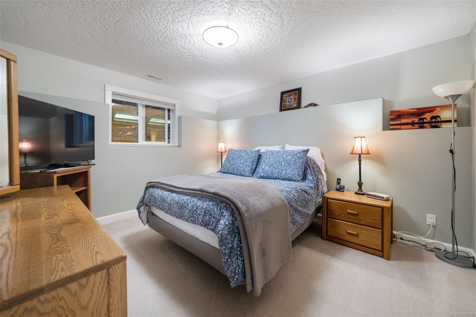 1193 Garden Gate Dr, Central Saanich, BC