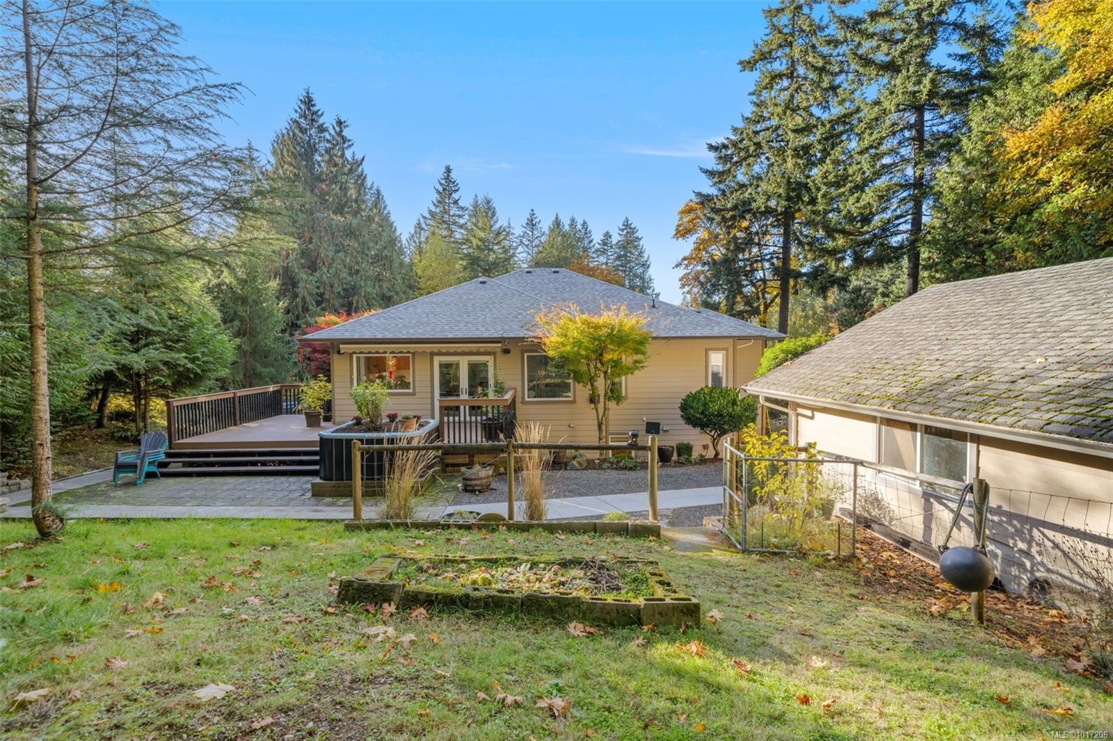 1193 Garden Gate Dr, Central Saanich, BC