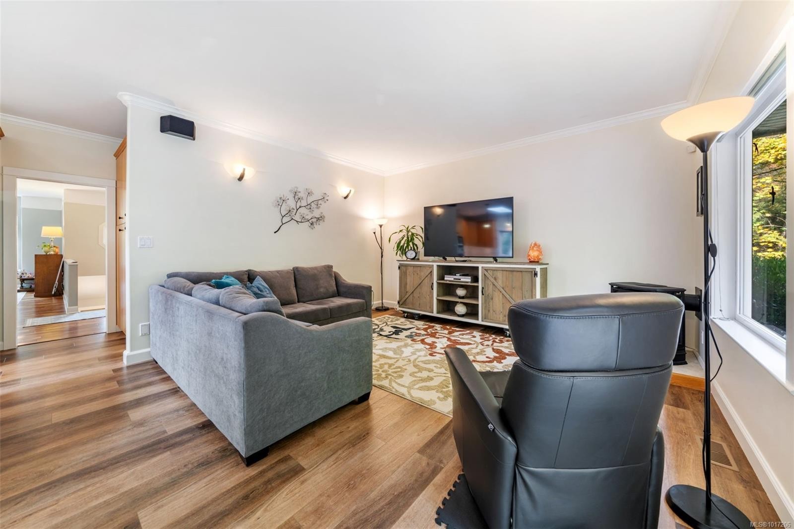 1193 Garden Gate Dr, Central Saanich, BC