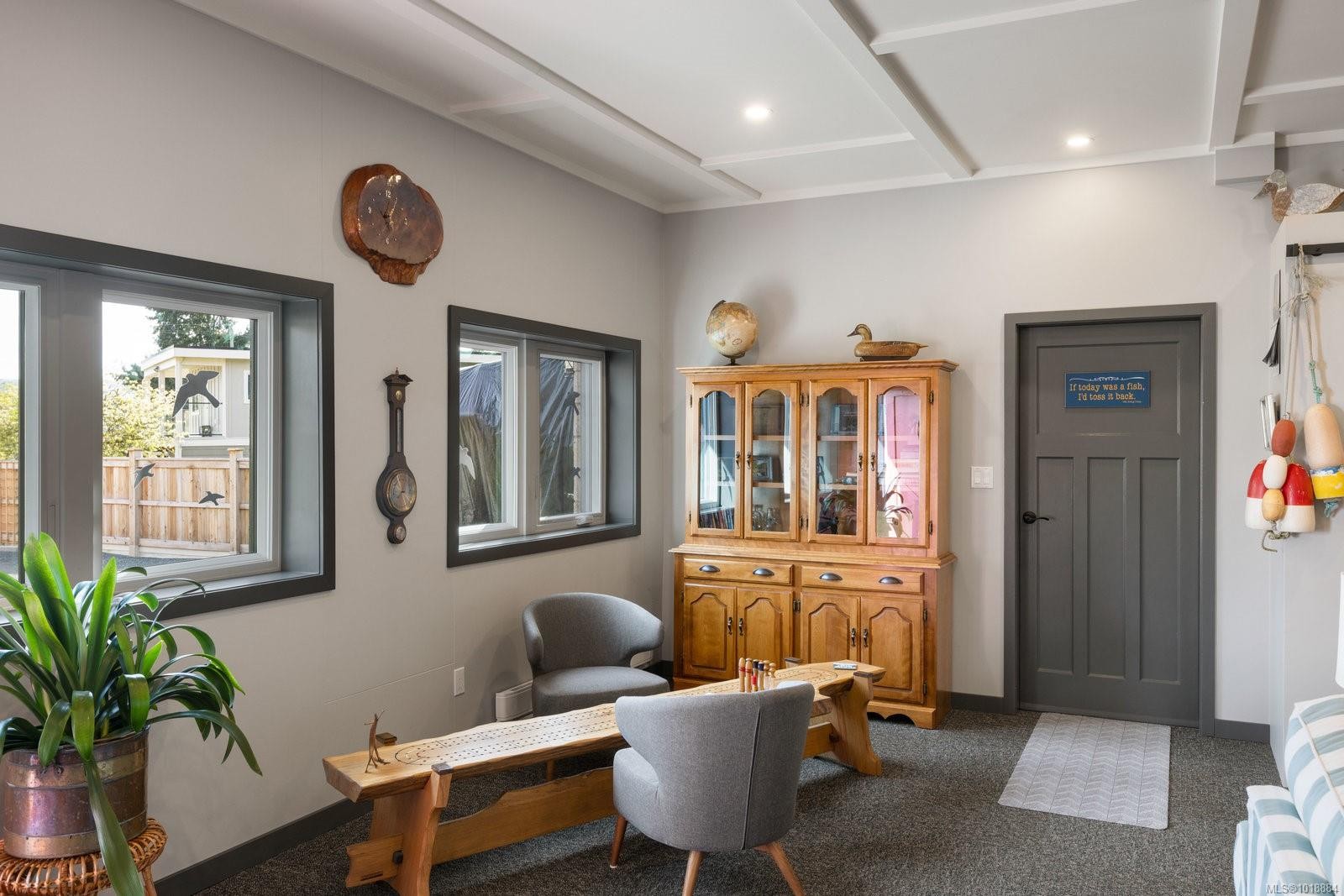 10807 Madrona Dr, North Saanich, BC