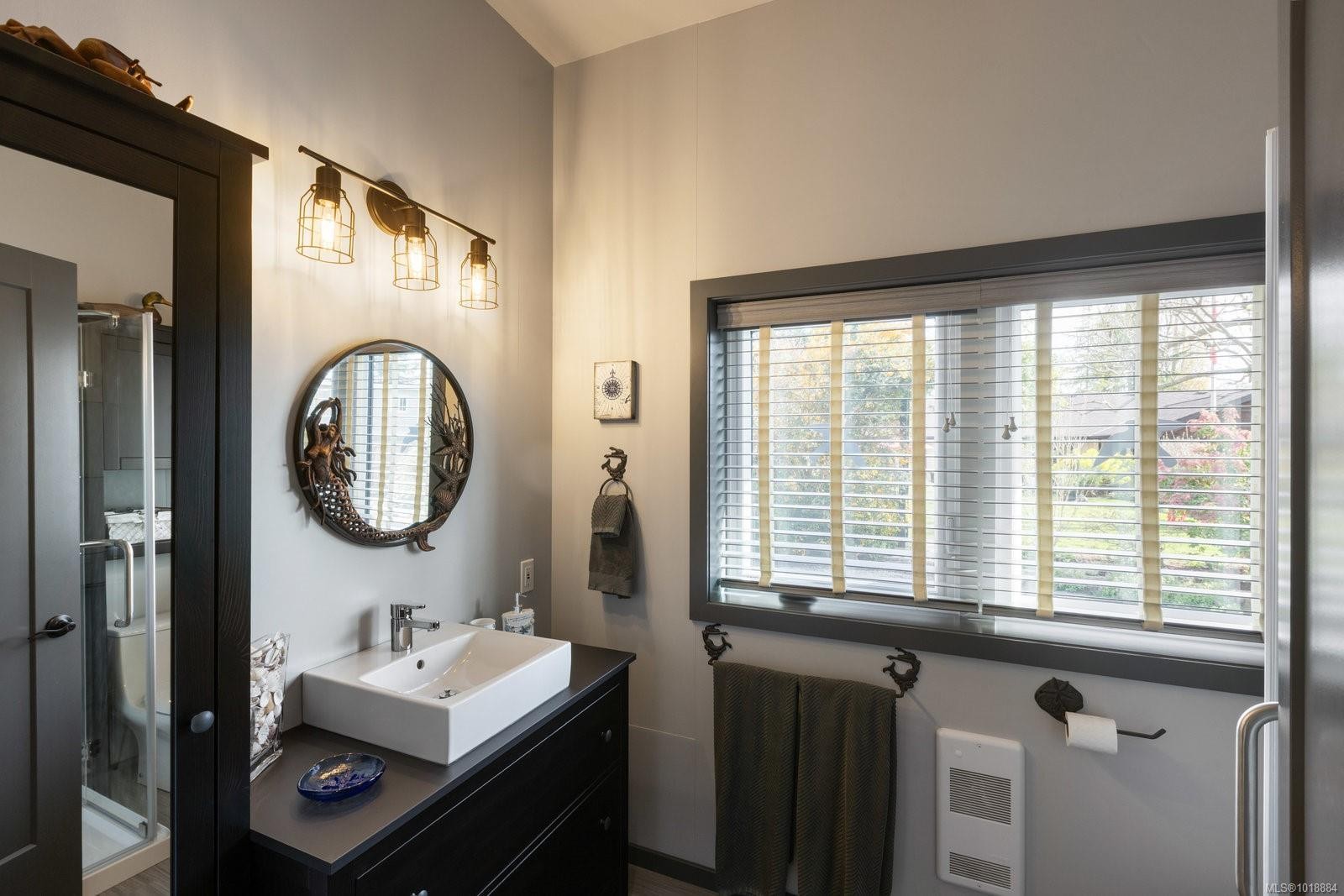 10807 Madrona Dr, North Saanich, BC