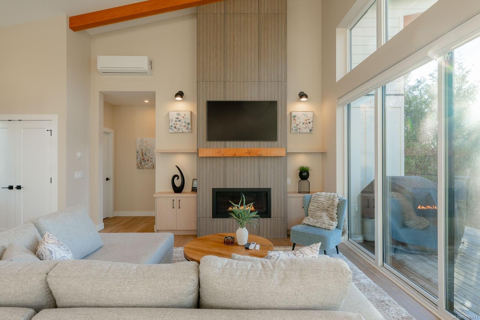 5496 Deep Bay Dr, Bowser, BC