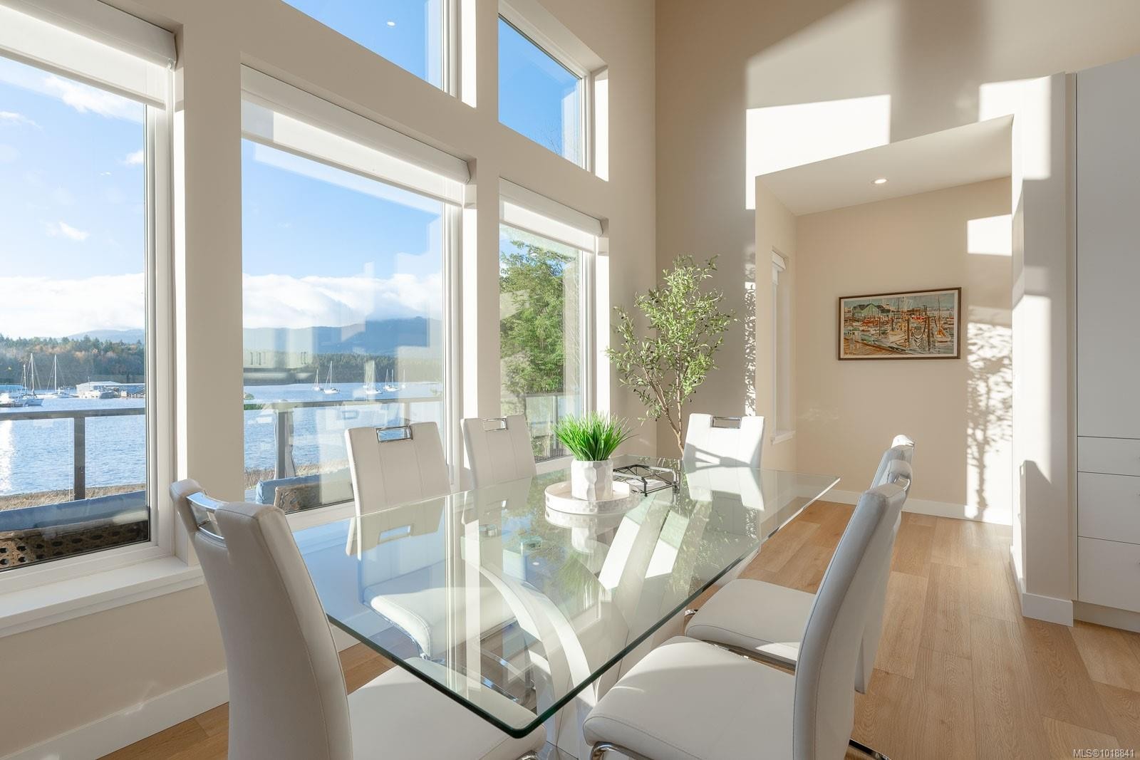 5496 Deep Bay Dr, Bowser, BC