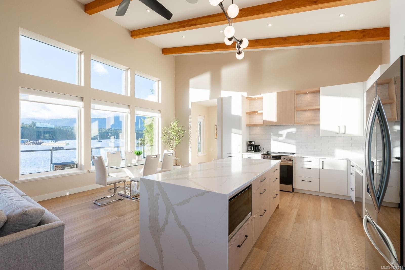 5496 Deep Bay Dr, Bowser, BC