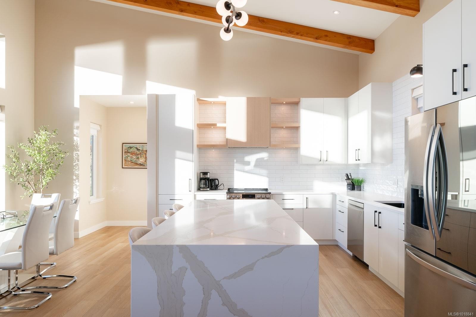 5496 Deep Bay Dr, Bowser, BC