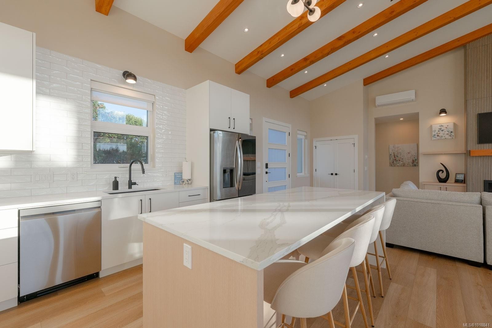 5496 Deep Bay Dr, Bowser, BC