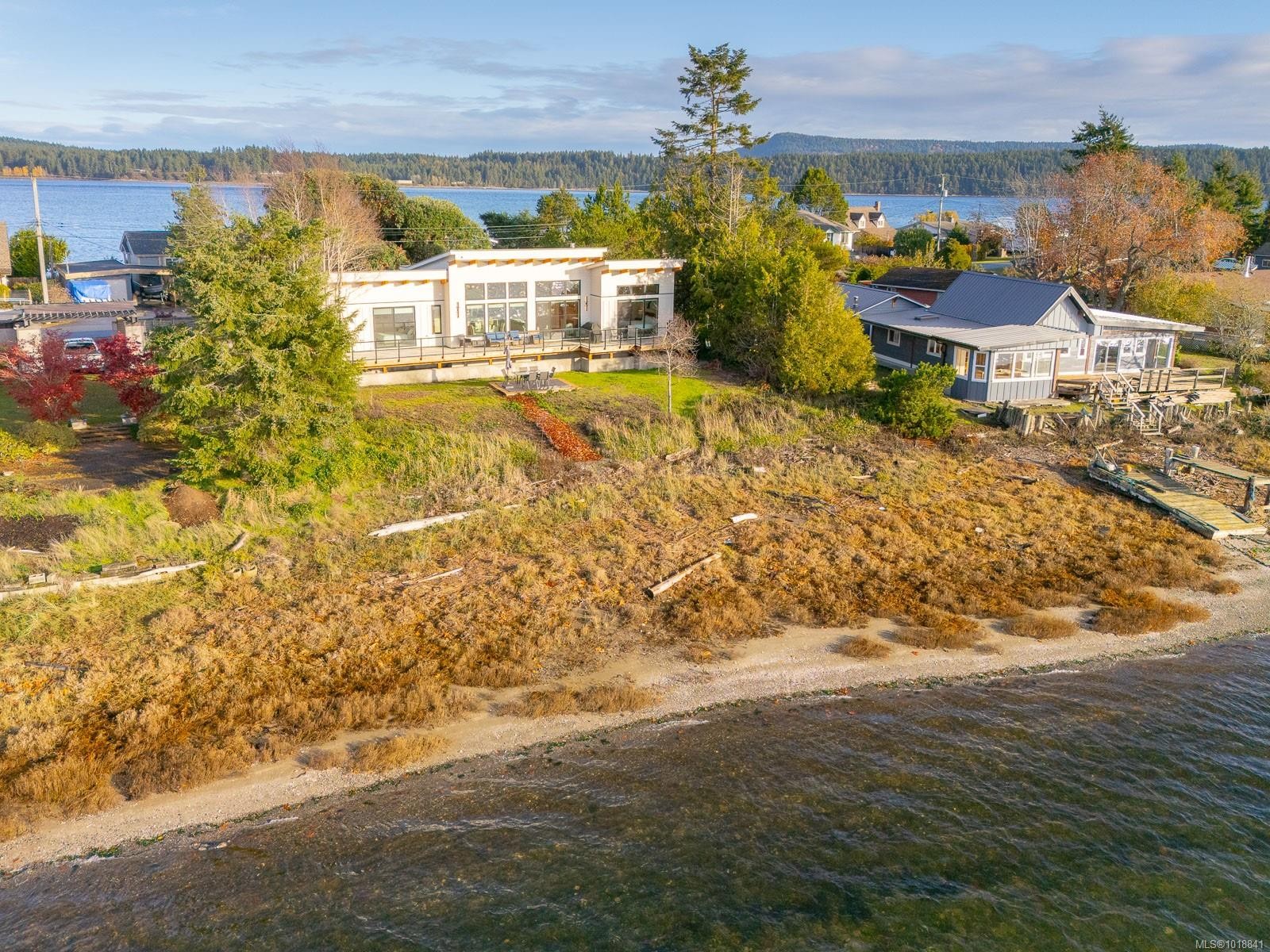 5496 Deep Bay Dr, Bowser, BC