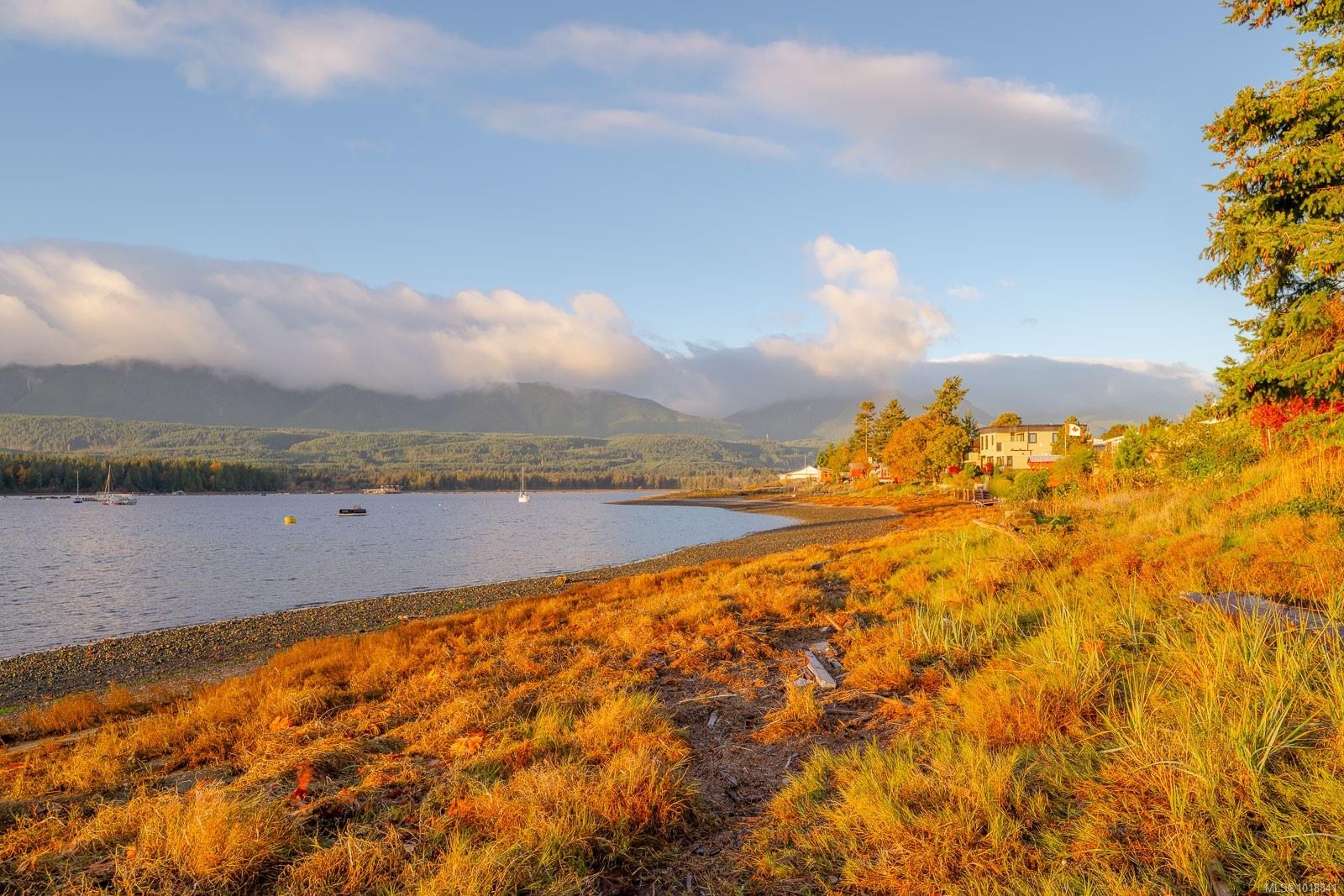 5496 Deep Bay Dr, Bowser, BC