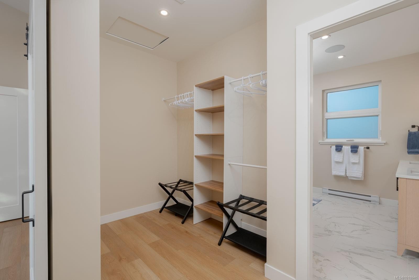 5496 Deep Bay Dr, Bowser, BC